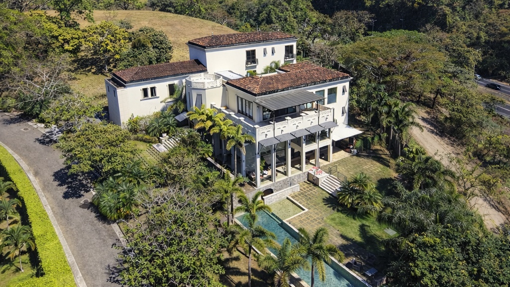 Villa Galatea - Contemporary Residence Villa Real, Santa Ana