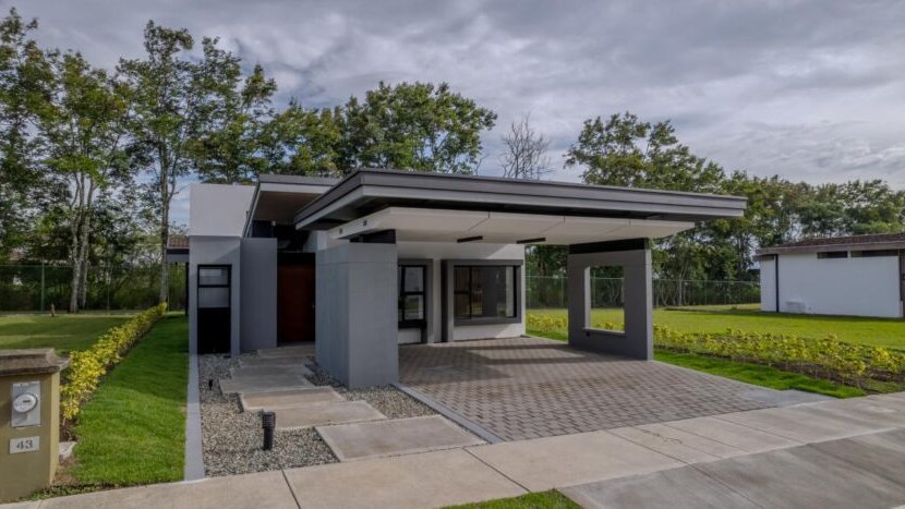 Residencia de Lujo Nueva en Hacienda Los Reyes, La Guácima